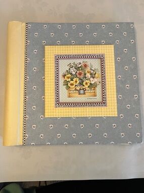 Debbie Mumm Greeting Card Organizer and Address Book